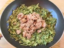 Pasta Zucchine E Tonno Kikakitchen Ricetta Ricette Idee Alimentari Ricette Pasta Con Asparagi