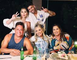 Zé felipe e virgínia assumiram namoro a menos de duas semanas e ontem, sem instagram, o cantor exibiu um imagem em que aparecem com as alianças em mãos trocadas. Enfim Casados Virginia Fonseca E Ze Felipe Oficializam Uniao Nd