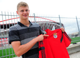 Paweł dawidowicz fifa 21 career mode. Pawel Dawidowicz Szczesliwy W Benfice Pokochalem Lizbone Super Express