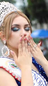 🎡¡Vive la Magia de Xelafer! , Sumérgete en la tradición y cultura de  Quetzaltenango en Xelafer. , Juegos, arte, sabores y alegría esperan por ti  y tu familia este septiembre. , Que no te lo cuenten, , ...