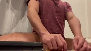 BellyInflation @InflatorLeo←twitter