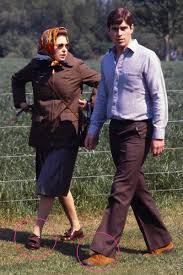 As a young man, prince andrew joined the royal navy and flew helicopter missions in the falklands war in 1982 and 1983. Body Language Experts Analyze Queen Elizabeth S Relationship With Her Four Children Young Queen Elizabeth Queen Elizabeth Prince Andrew