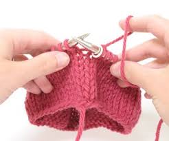 Skill levels range from easy to intermediate. Knitting In The Round With 1 Circular Needle