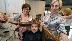 Find hairdressers and hairstylist with good experiences in your location. What S New Now Free Haircut In Exchange For Hair