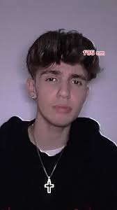 How Tall Is Perrie Sian