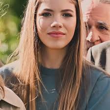 Left handed british royals exist