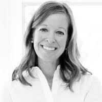 Leanna Kinney's Instagram, Twitter & Facebook