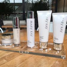 Los descuentos de mary kay en argentina se publican un par de veces cada mes a través de catálogos físicos y digitales, en los que la empresa no solo da a conocer descuentos. Kehebatan Produk Mary Kay Malacep Plus Luminous System Enchanted Life Begins