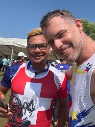 Windsurf and kitesurf swap meet at Bahia Point