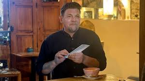 „Kitchen Impossible“: Hexenschuss! Tim Mälzer kocht unter Schmerzen