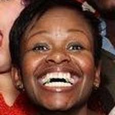 Elaine Simpson (@ElaineSSings)