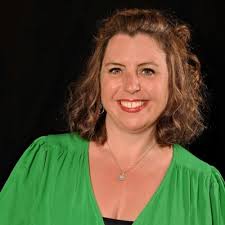 I am beyond excited to announce that I have completed my training and will  be joining Bright Futures UK in the coming weeks as a volunteer mentor.