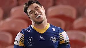 His father, moses mitchell sr, died around christmas in 1863. Parramatta Eels Mitchell Moses Penalty Kick Vs Penrith Panthers Nsw Team For State Of Origin Game 3 Herald Sun
