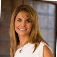 Jennifer Homer's Instagram, Twitter & Facebook