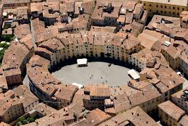 Book b&b anfiteatro, lucca on tripadvisor: Piazza Anfiteatro Lucca Casa Vacanze Lucca Piazza Anfiteatro Guest House