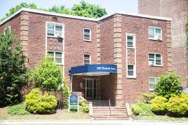 It is just 10 minutes away from newark liberty international airport (ewr), 14 minutes from newark penn station (nwk). Apartments For Rent For Less Than 800 In Newark Nj Forrent Com
