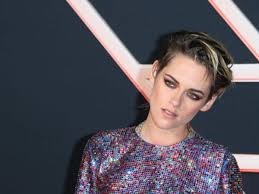 Snow white and the huntsman. Kristen Stewart Sexuality Kristen Stewart Opens Up About Her Sexuality Says She Struggled To Understand Her Identity The Economic Times