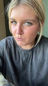 Abby Bragg's Instagram, Twitter & Facebook