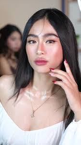 Anna Rea's Instagram, Twitter & Facebook