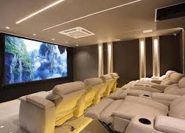 The most comfortable single recliner theater chairs in this category are, without a doubt, the magnum lhr, grand hr, pillow hr, force max hr, and the new vega max lhr. 20 Stunning Home Theater Design Ideas