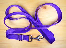 Ich verwende das paracord 550 zur zeit in verschiedenen farben um hundeleinen, hundehalsbänder, armbänder oder schlüsselanhänger zu machen. 6 Schicke Hundeleinen Zum Selbermachen Midoggy Community