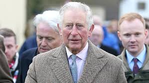 Das wichtigste in kürze prinz charles hat seinen kranken vater prinz philip im spital besucht. Prinz Philip Bleibt In Klinik Charles Aussert Sich Zu Zustand Seines Vaters N Tv De