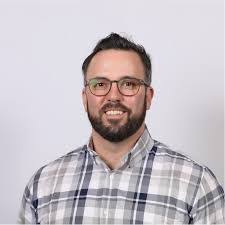 Sean Triplett's Instagram, Twitter & Facebook