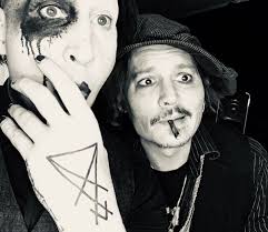 This is the marilyn manson without makeup photo clicked when he was outdoor. Marilyn Manson On Twitter Happy Birthday No Fucking Reason Love You Until I Can T Spell Jd Anymore
