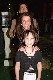 30 Celebrity Halloween Tbts The Ooze 90s Goodness Celebrities Mara Wilson 90s Halloween Costumes