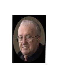 Robert Menton's Instagram, Twitter & Facebook