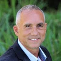 Eric Socarras's Instagram, Twitter & Facebook