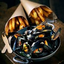 Pin By Linda Bourgeois On Poissons Fruits De Mer Bistro Food Food Photography Food