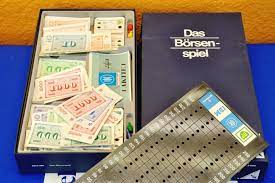 Beim börsenspiel der migros bank dreht sich alles um den smi. Das Borsenspiel Board Game Ravensburg 1983 Kusera