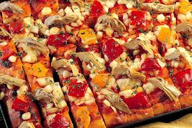 Ricetta Pizza Ghiotta Con Scamorza E Verdure La Cucina Italiana Recipe In 2020 Stuffed Peppers Food Grilled Artichoke