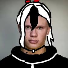 LOOK: 'Dylan Sprouse' also known as Baron Bloodthorne of the Shadow Duelist  event signed the mask! 🧛‍♂️💯 (Via @YGOMasterDuel)