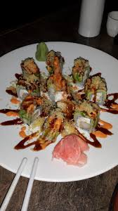 Jair S Famous Roll The Dragon S Tail Roll This One Was Made At Atami In College Station Texas Ingredients Top Smoked Homemade Sushi Food Sushi Take Out
