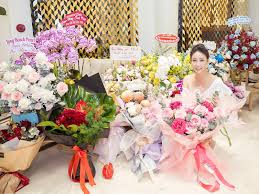 Đối với các bạn trẻ lần đầu tiên làm mẹ, mọi kiến thức về thai kỳ cũng như quá trình phát triển của thai nhi trong từng giai đoạn gần như bằng 0. Ha Kiá»u Anh Ä'Æ°a Ba Con Ä'i Má»¹ Ngoi Sao