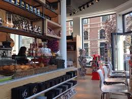 Leopold Cafe Presse Bruxelles Cafe The Good Place Brussel