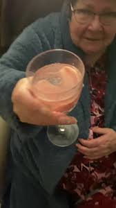 What does she do when her teeth fall in her drink...make a new cocktail 🤣  #laughwithdaz #denturemartini