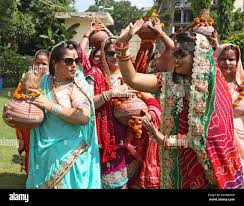 Kalash puja hi-res stock photography and images - Page 3 - Alamy