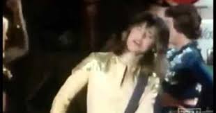 Video Of All Suzi Quatro S Performances As Leather Tuscadero On Happy Days Suziquatro Rock Happydays My Music Rock Legends Music