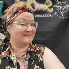 Cherie Lovell's Instagram, Twitter & Facebook