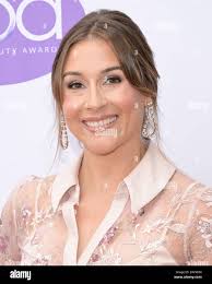 Qvc beauty hi-res stock photography and images