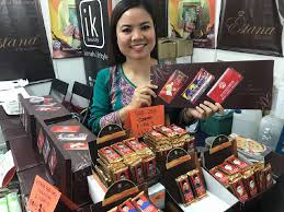 Chocolate taste good and variety of product choices. Coklat Presiden Umno Laris