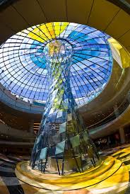 Glass Sculpture Wafi City Mall Dubai Uae Glass Art Sculpture Stained Glass Mosaic Glass Museum