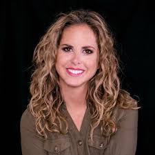 Tara Emerson's Instagram, Twitter & Facebook