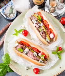 что можно взять в поезд из еды на 3 дня Eta Vesma Volnaya Variaciya Na Temu Hot Doga Melkala V Storiz U Menya V Instagrame Nedelyu Nazad I Vyzvala Chut Li Ne Buryu Emocij U Teh Rostbif Kulinariya Eda