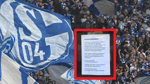 Mit snanews.de aktuelle berichte, brandheiße news, spannende reportagen und hintergründe erleben. Schalke 04 Fans Lachen Sich Uber Diesen Irren Aushang Schlapp Derwesten De