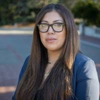 100+ "Vee Vee" profiles