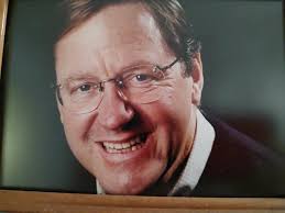 Obituary for veteran bank executive